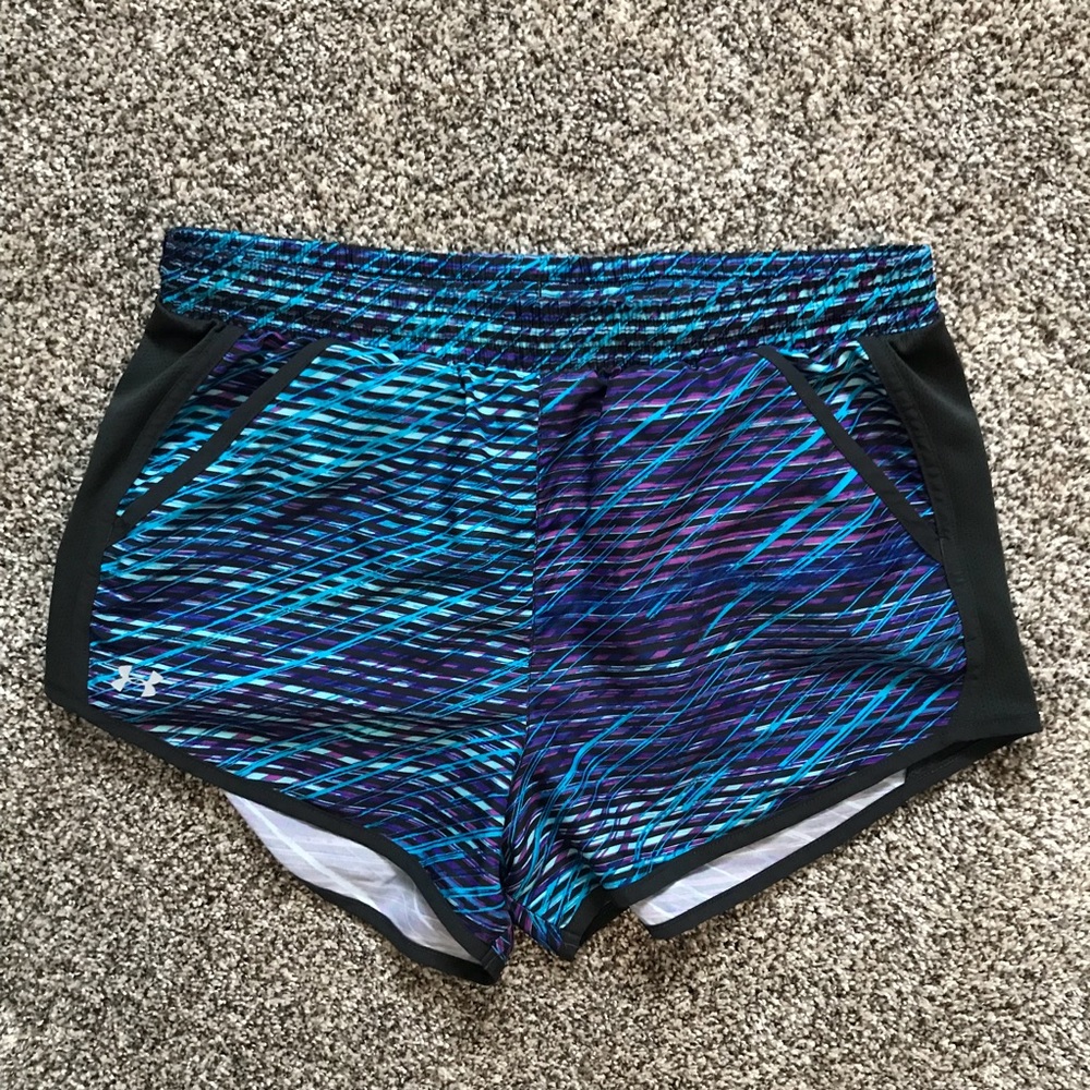 Blue / purple patterned Under Armour shorts - Picture 1 of 3